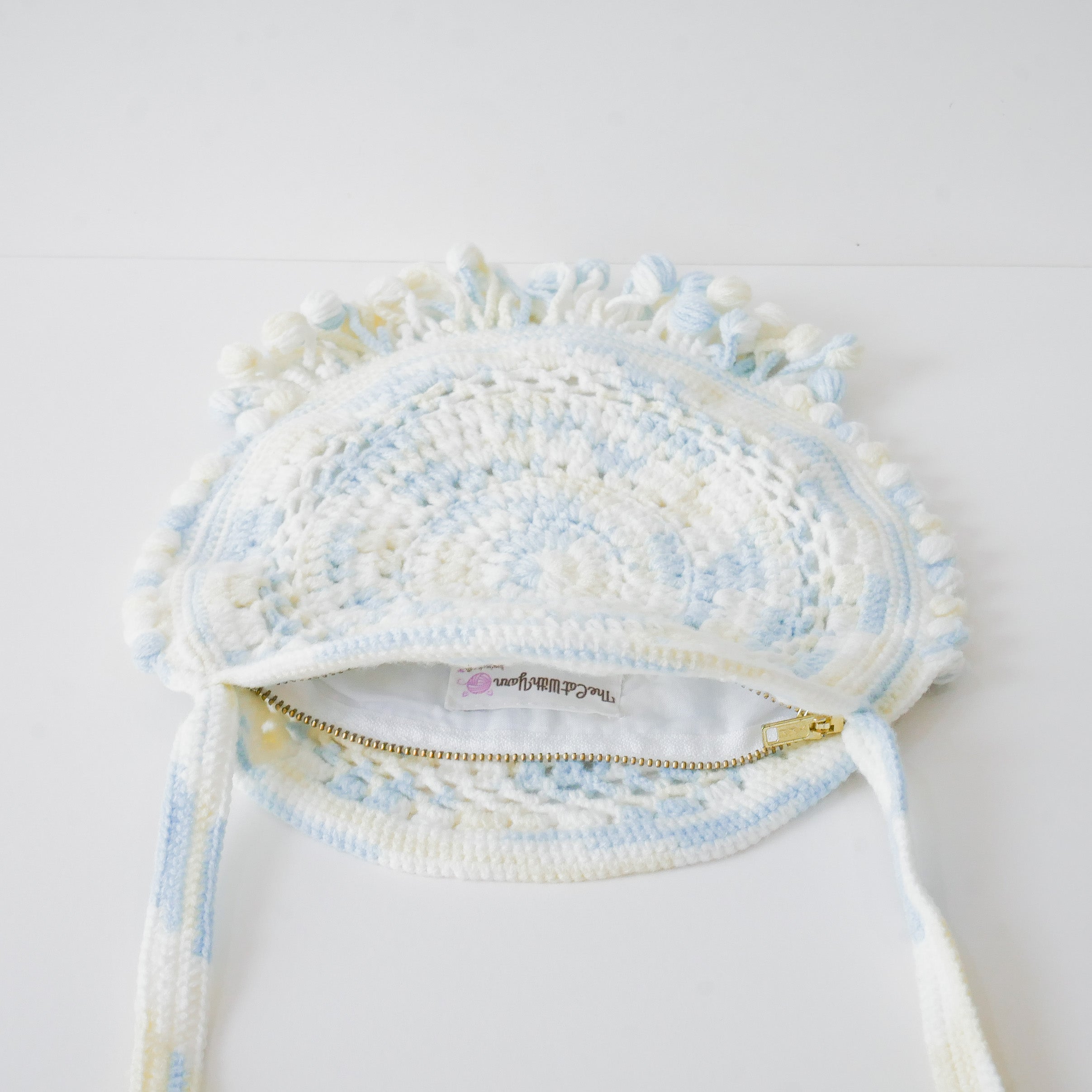 Azora Bibi Sling Bag