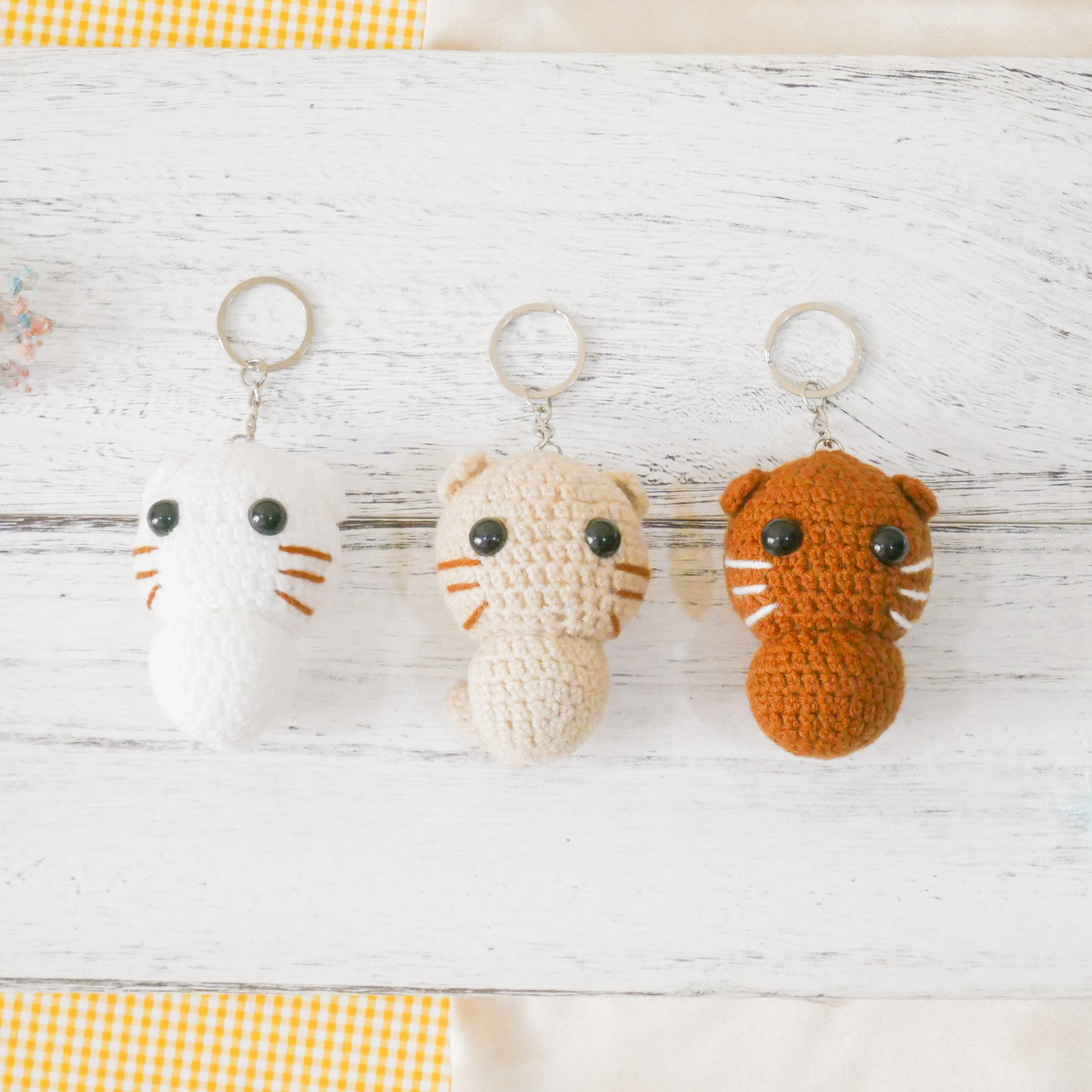 Kitten Charm - White