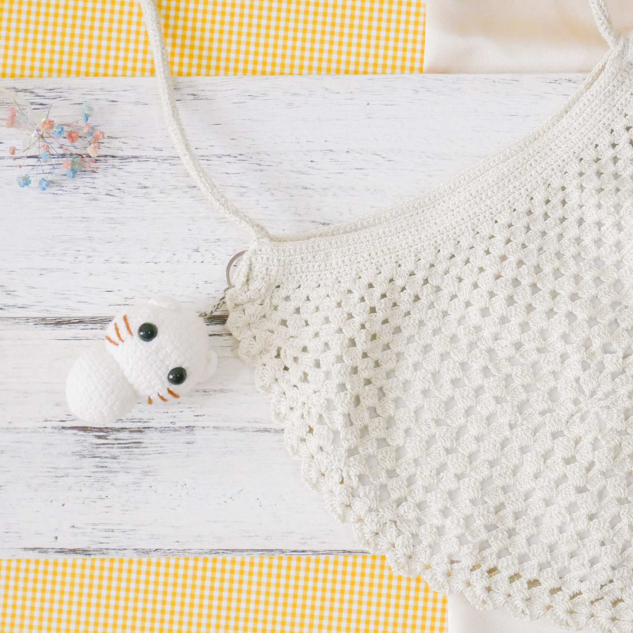 Kitten Charm - White