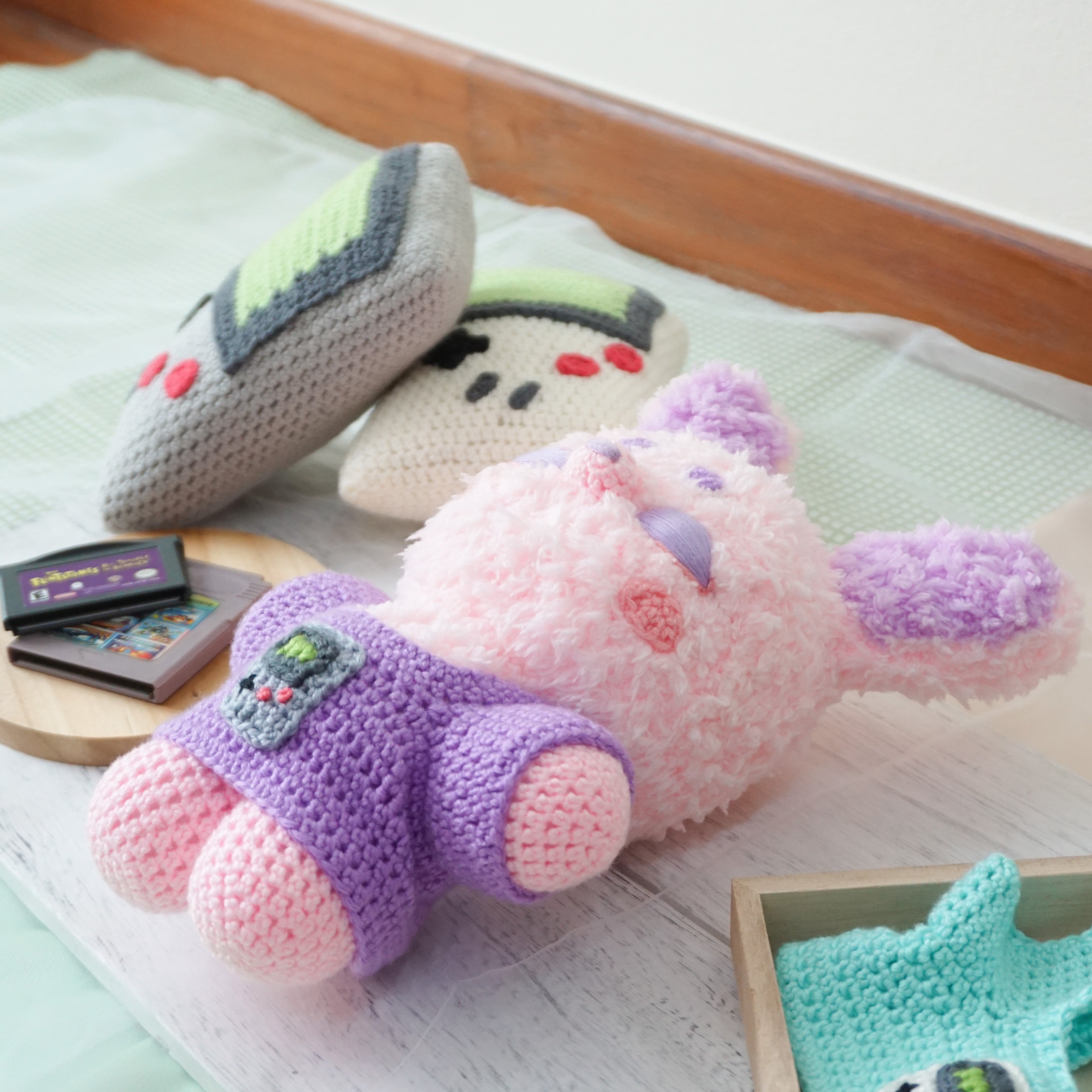 Bella - Fluff x Gameboy Series
