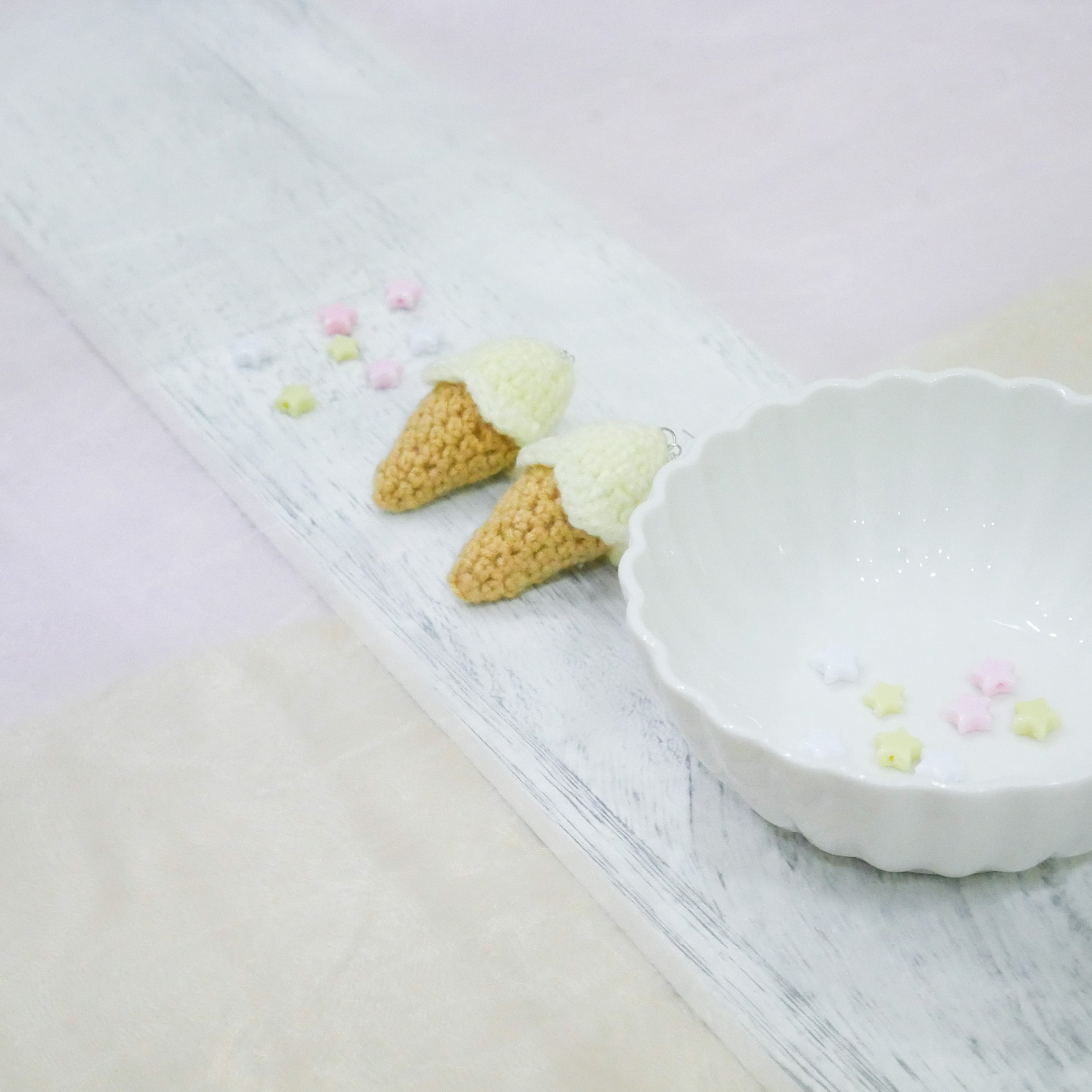 Vanilla Ice-cream Earring