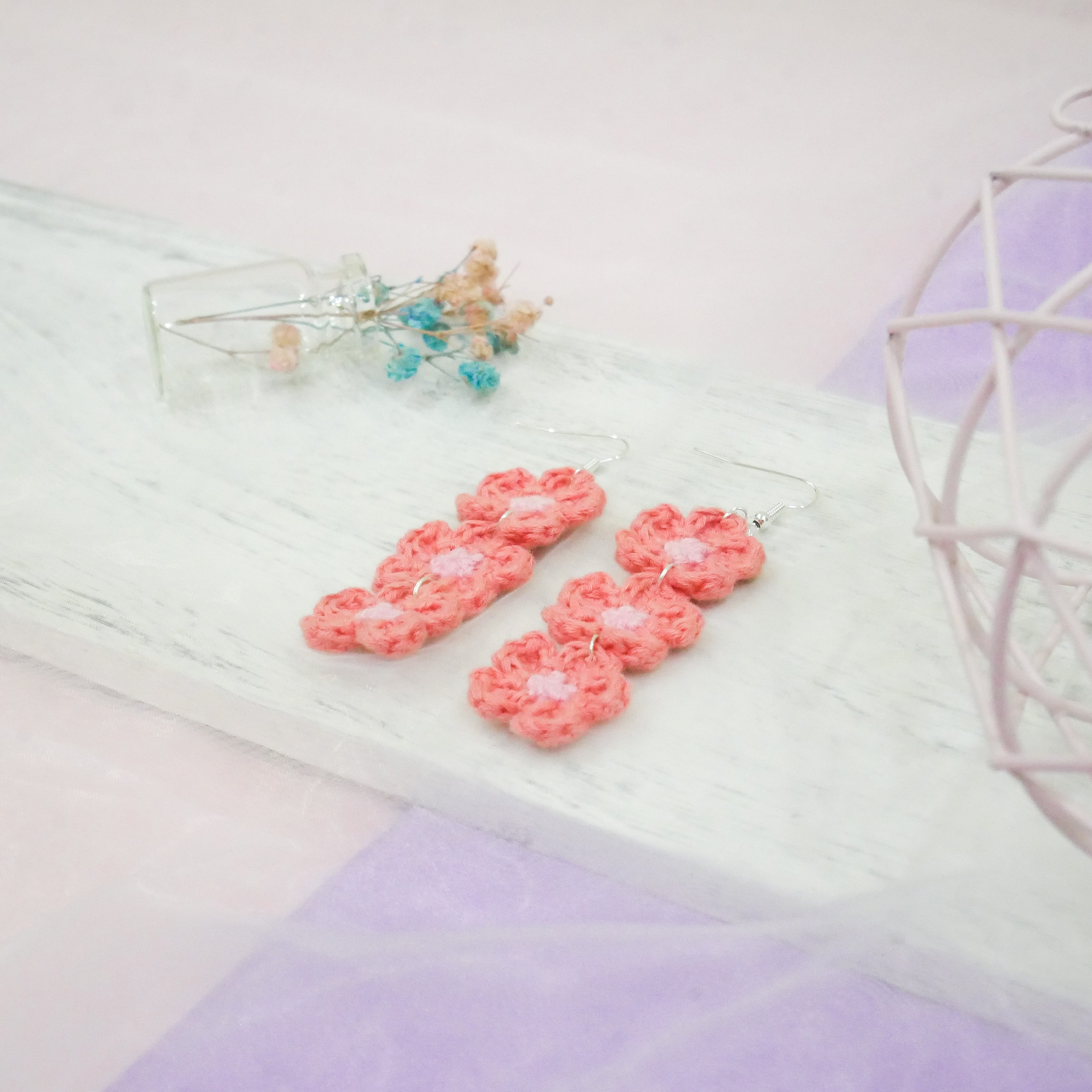 Sakura Earring - Salmon Red