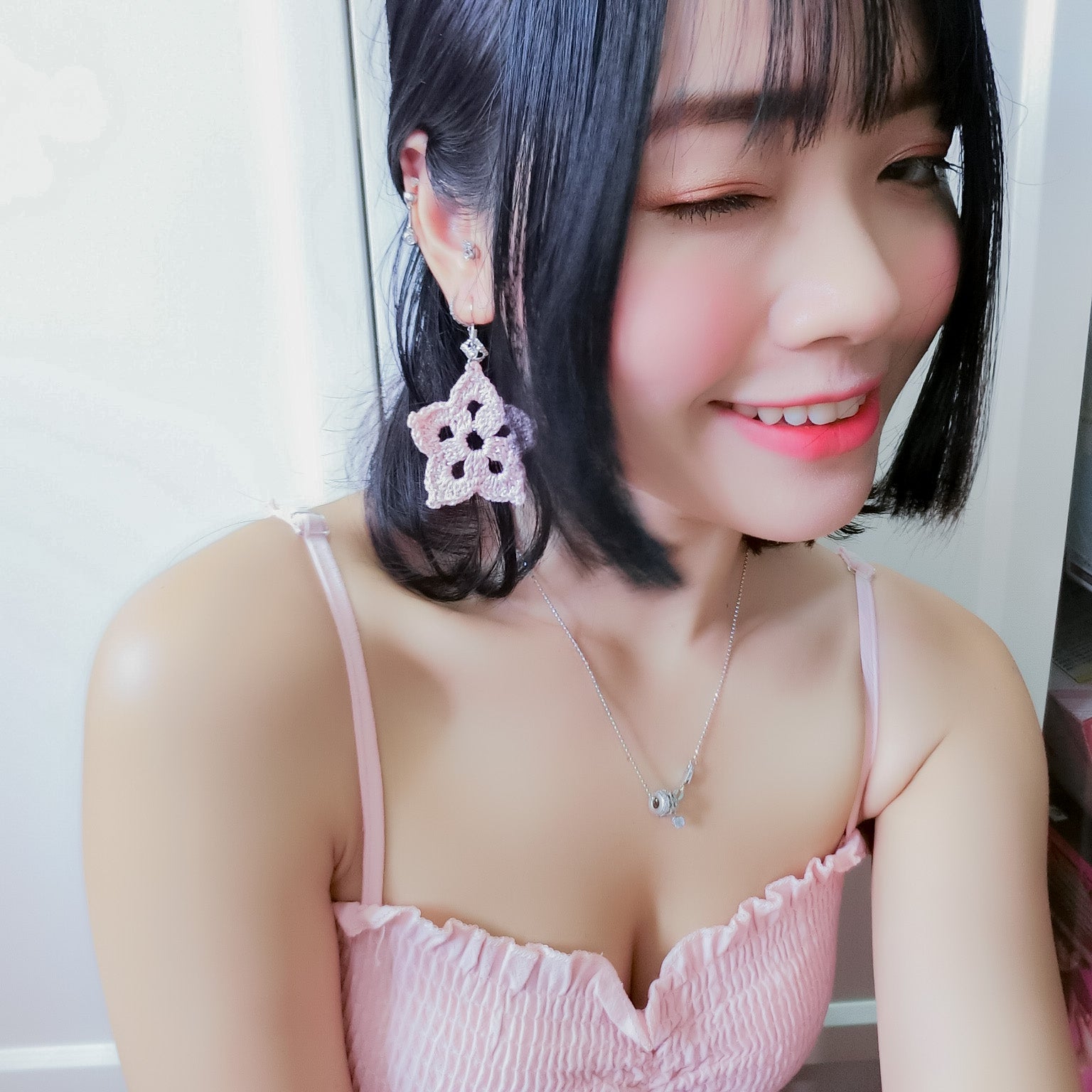 Twinkling Flake Earring - Ballet Pink