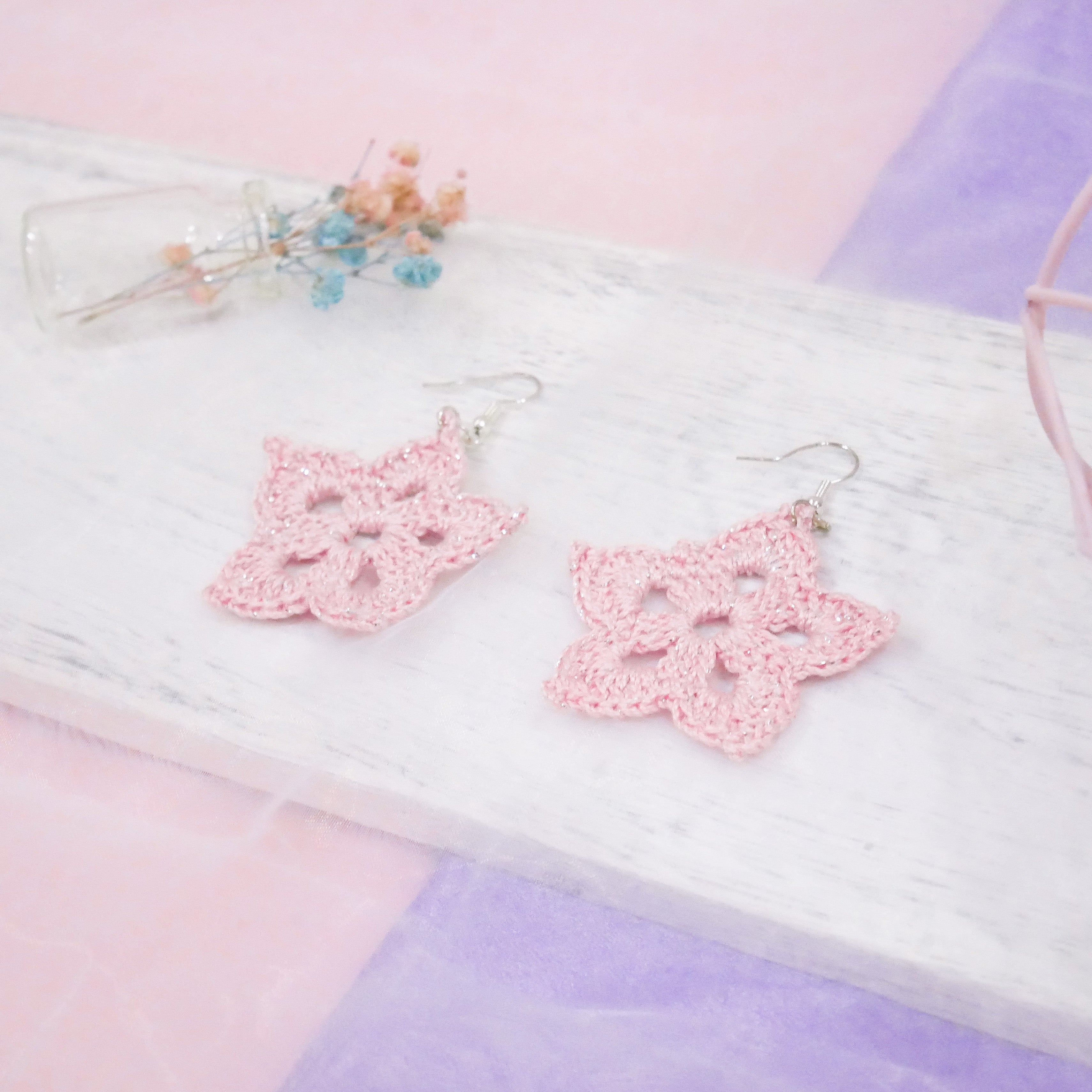 Twinkling Flake Earring - Ballet Pink