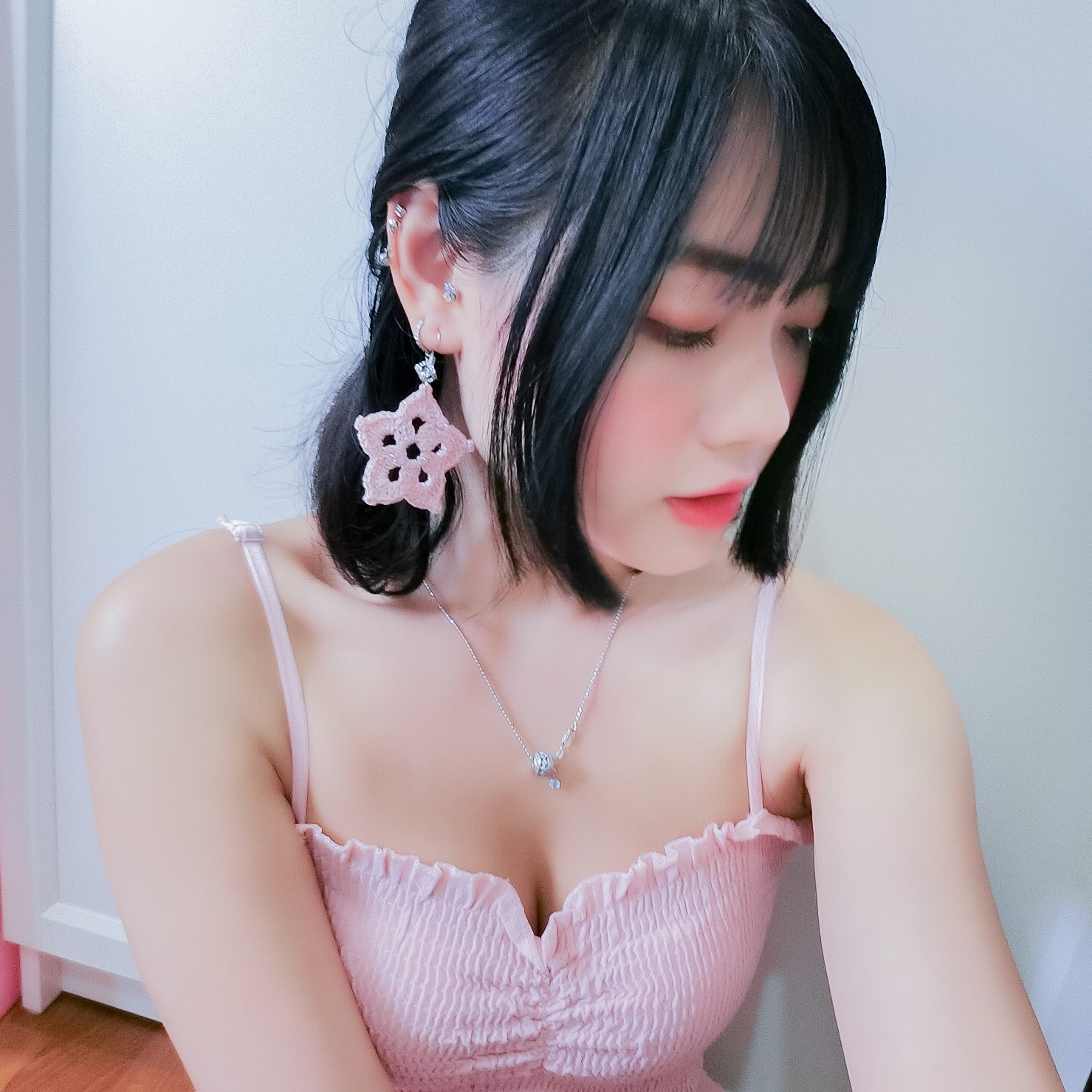 Twinkling Flake Earring - Ballet Pink