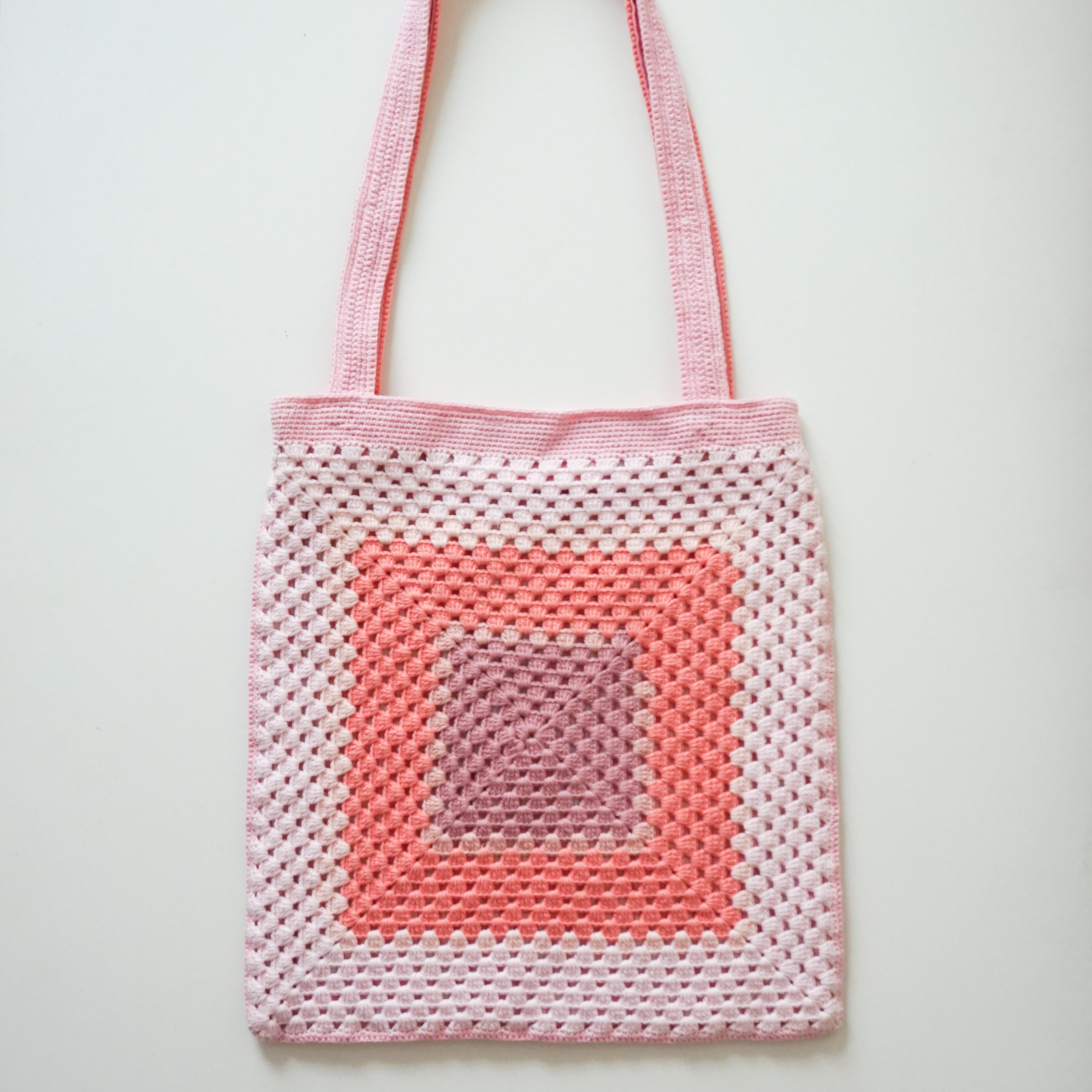 Iris Ginny Tote Bag