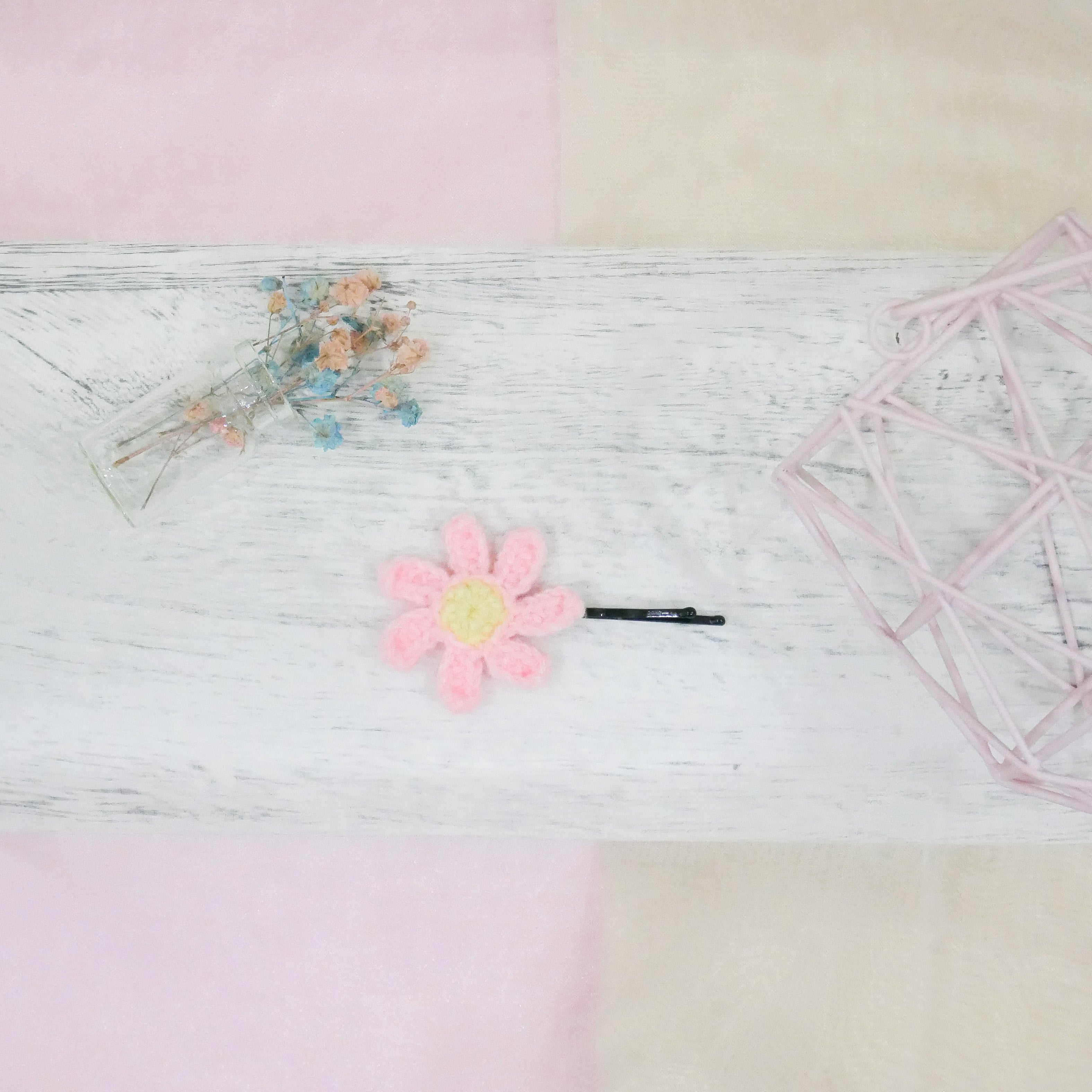 Pink Daisy Hairpin